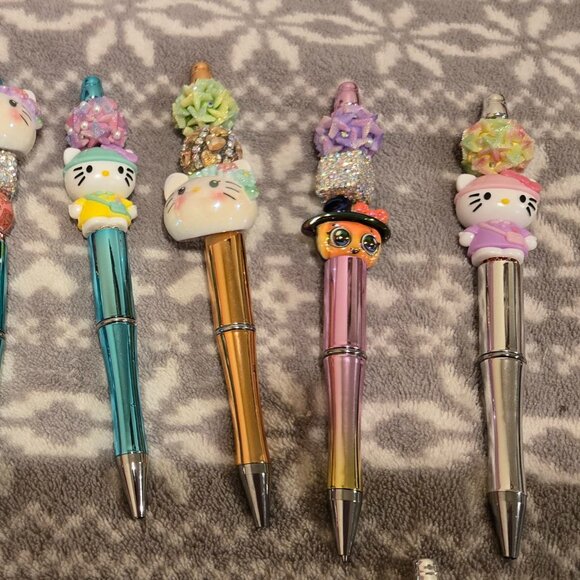 HELLO KITTY/HALLOWEEN INKPENS YOUR CHOICE 7$ EACH - Picture 4 of 6